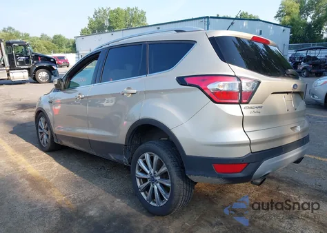 2017 Ford Escape Titanium из США, поврежденный, VIN 1FMCU9JDXHUA03639
